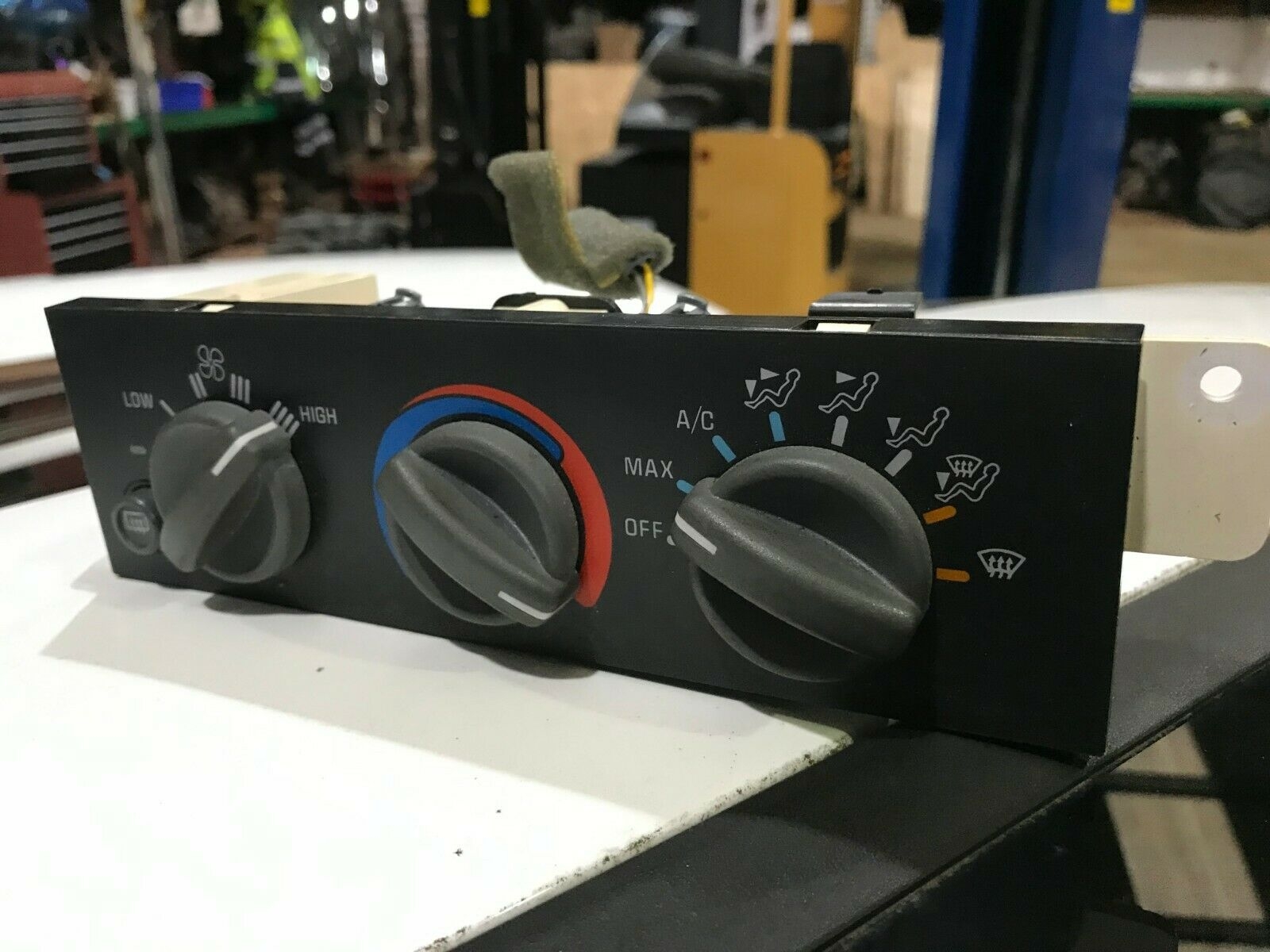 9702 FIREBIRD TRANS AM AC HEATER CONTROL UNIT 16216462