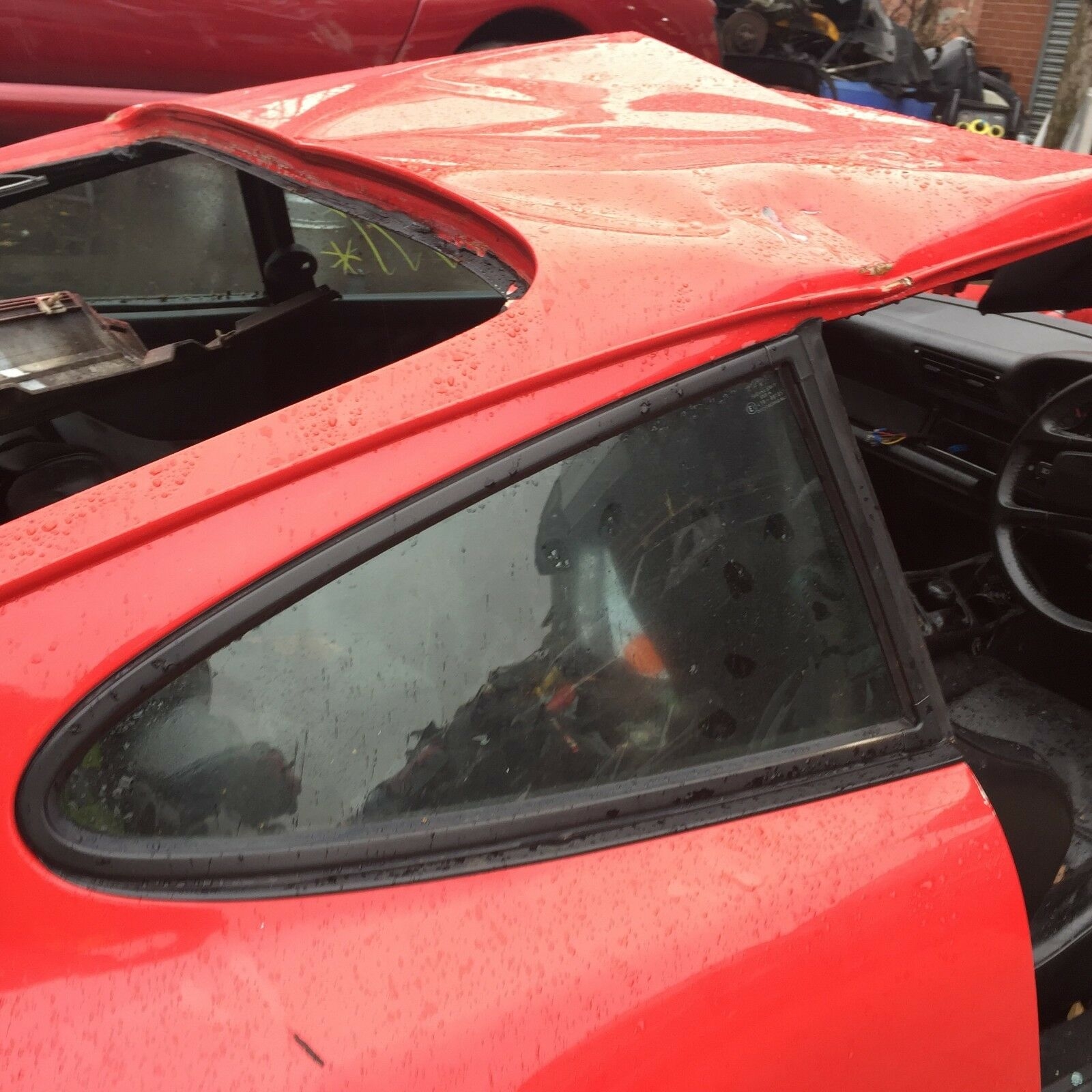 Porsche 911 964 REAR WINDOW GLASS PORSCHE 911 O/S REAR 1/4 GLASS H49 WAM