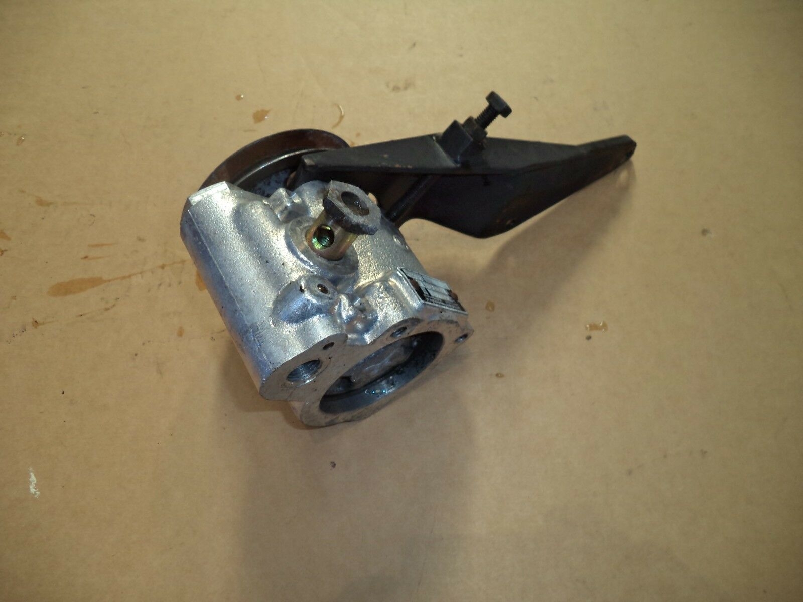 PORSCHE 928 S2 POWER STEERING PUMP PORSCHE 928 S2 PAS PUMP 92834743105