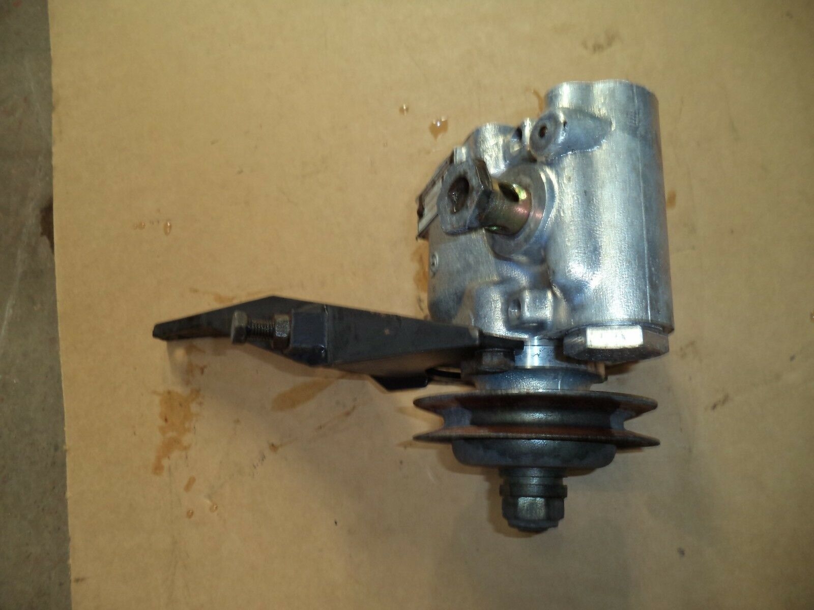 PORSCHE 928 S2 POWER STEERING PUMP PORSCHE 928 S2 PAS PUMP 92834743105