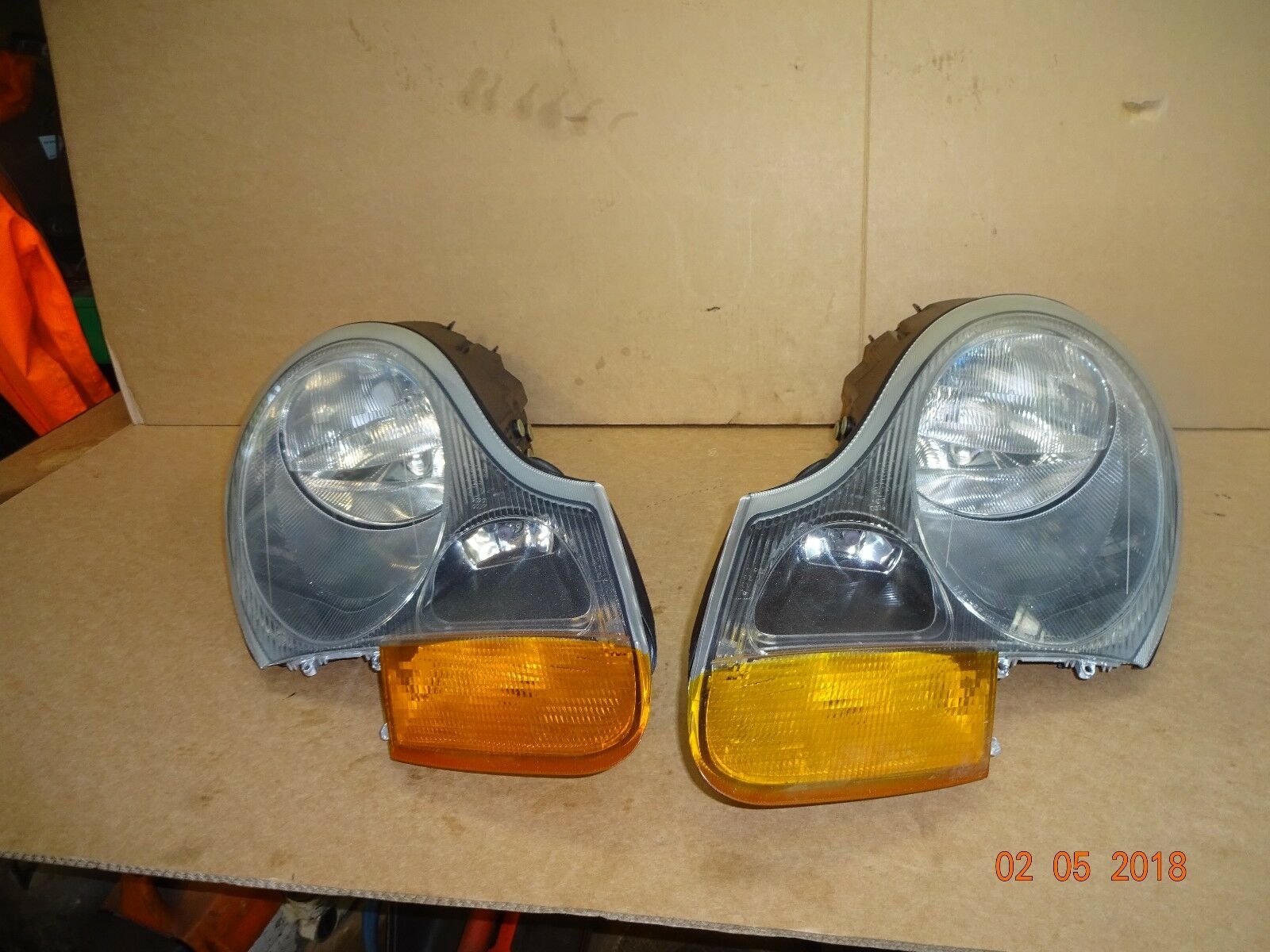 PORSCHE BOXSTER HEADLIGHTS PORSCHE BOXSTER 986 PAIR OF HEADLIGHTS PN02TZR