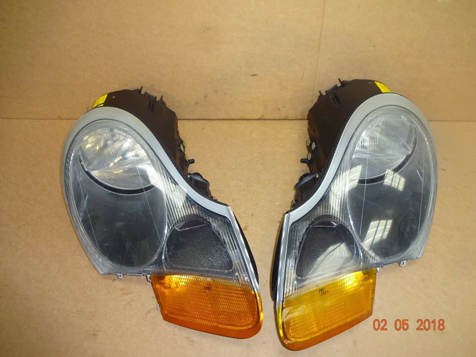 PORSCHE BOXSTER HEADLIGHTS PORSCHE BOXSTER 986 PAIR OF HEADLIGHTS PN02TZR