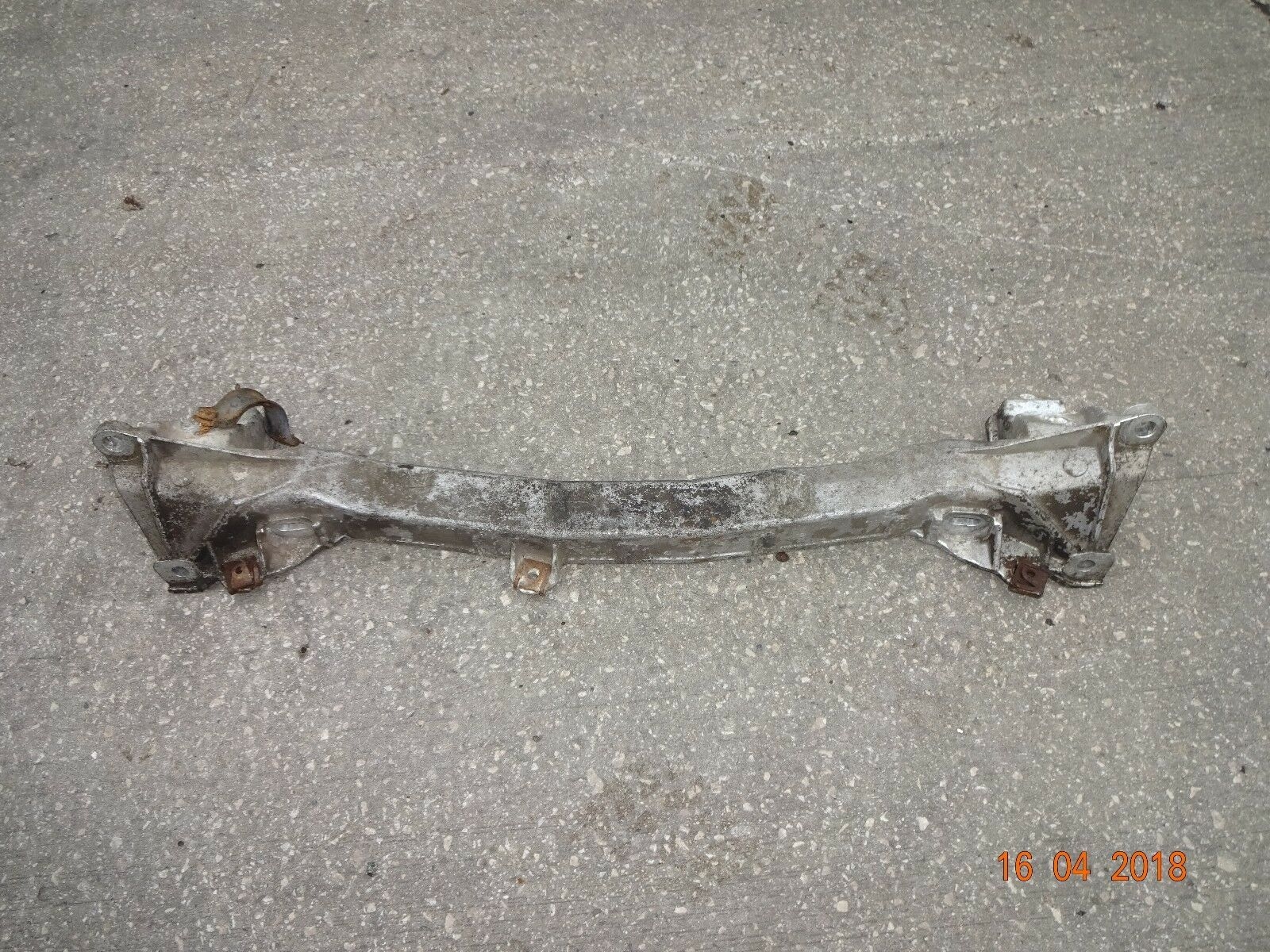 PORSCHE 993 REAR SUSPENSION LOWER CROSS MEMBER 99333126101 LOWER