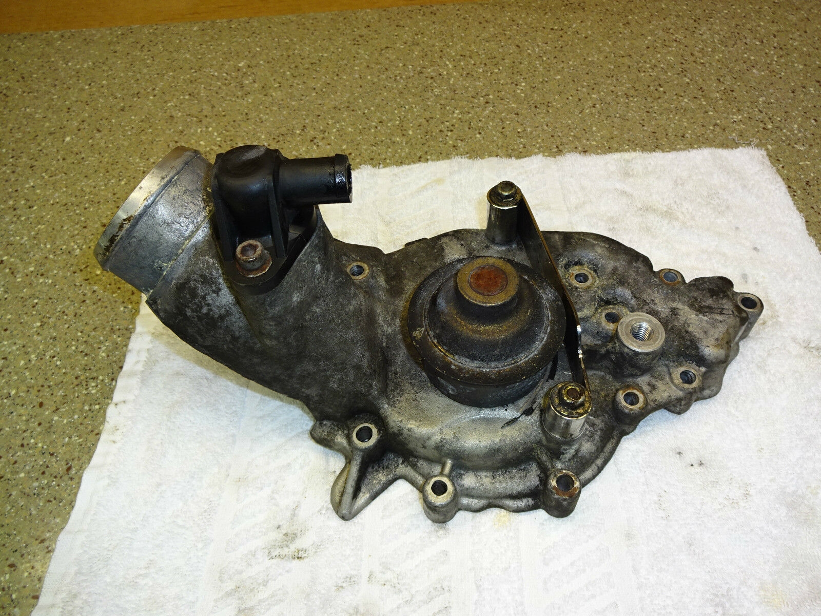 Porsche 944 S2 Water Pump 944 S2 3.0 16v Water Pump Porsche M44/41 Water Pump