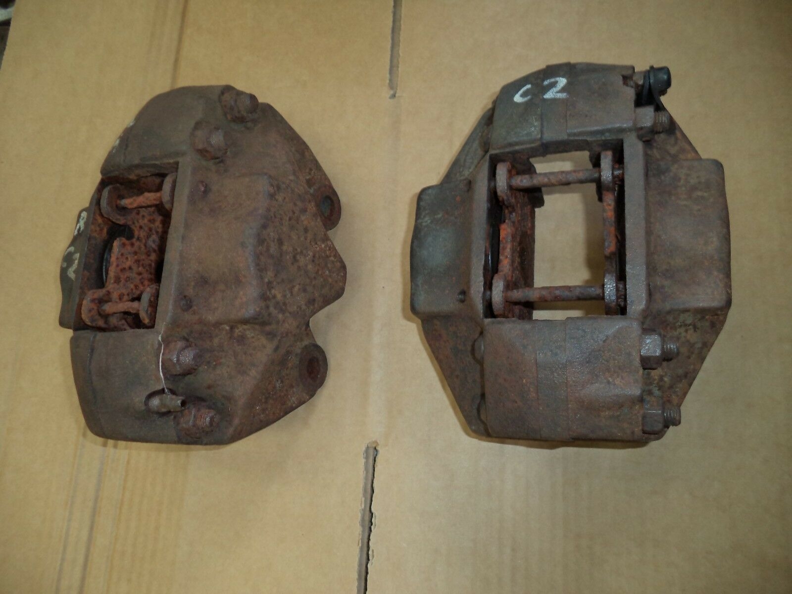 PORSCHE 911 FRONT BRAKE CALIPERS PORSCHE 911 3.2 CARRERA FRONT BRAKE