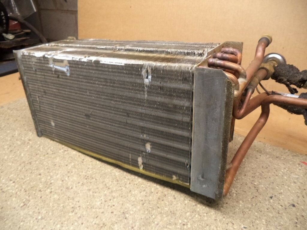 Testarossa Radiateur Ferrari Testarossa 1986 Year Air Con Condenser Radiator 61400300