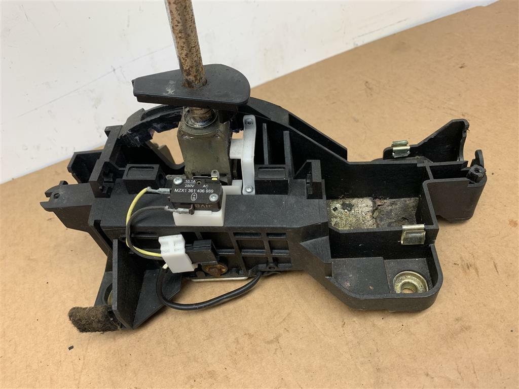 PORSCHE BOXSTER (986) TIPTRONIC AUTOMATIC GEAR SELECTOR 99642601107