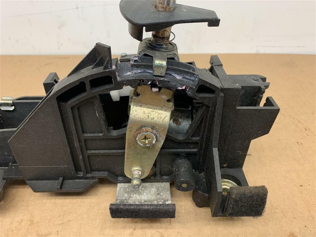 PORSCHE BOXSTER (986) TIPTRONIC AUTOMATIC GEAR SELECTOR 99642601107