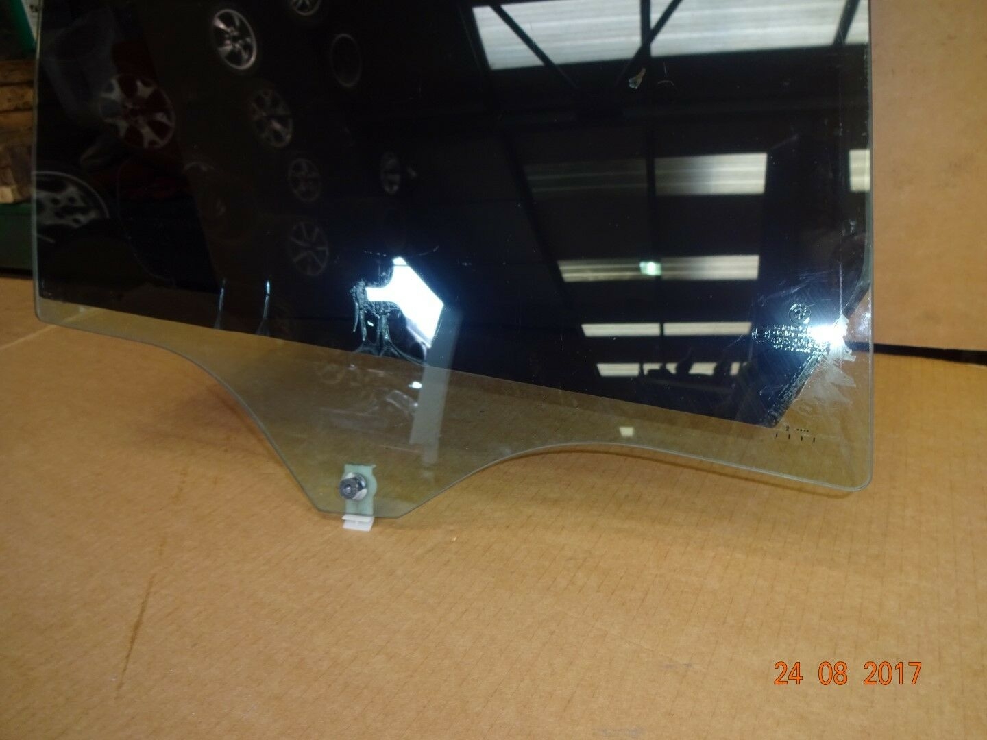 BMW X5 DOOR GLASS BMW X5 E53 RIGHT REAR DROP GLASS X5 O/S/R DOOR GLASS