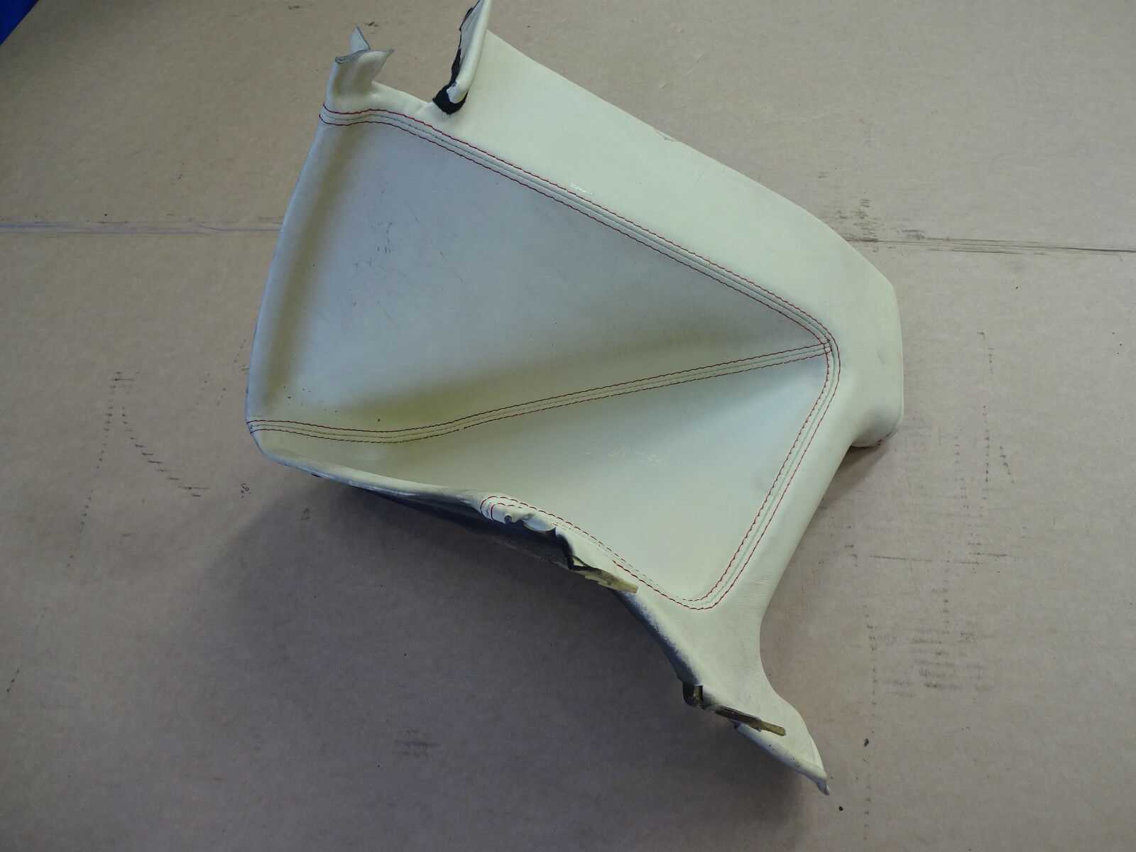 Ferrari 360 Seat Belt Corner Piece N S Trim Panel C R Ferrari 360 Seat Belt Corner Piece N S Trim Panel C R