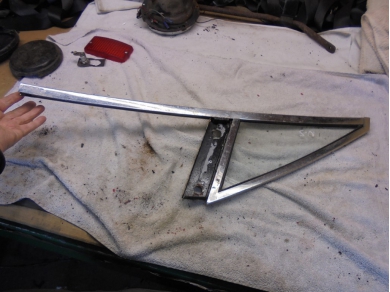 Jenson Jensen Healey Left Hand Quarter Glass Jensen Healey NS Quarter Glass N/S 1/4 Box Under Rack