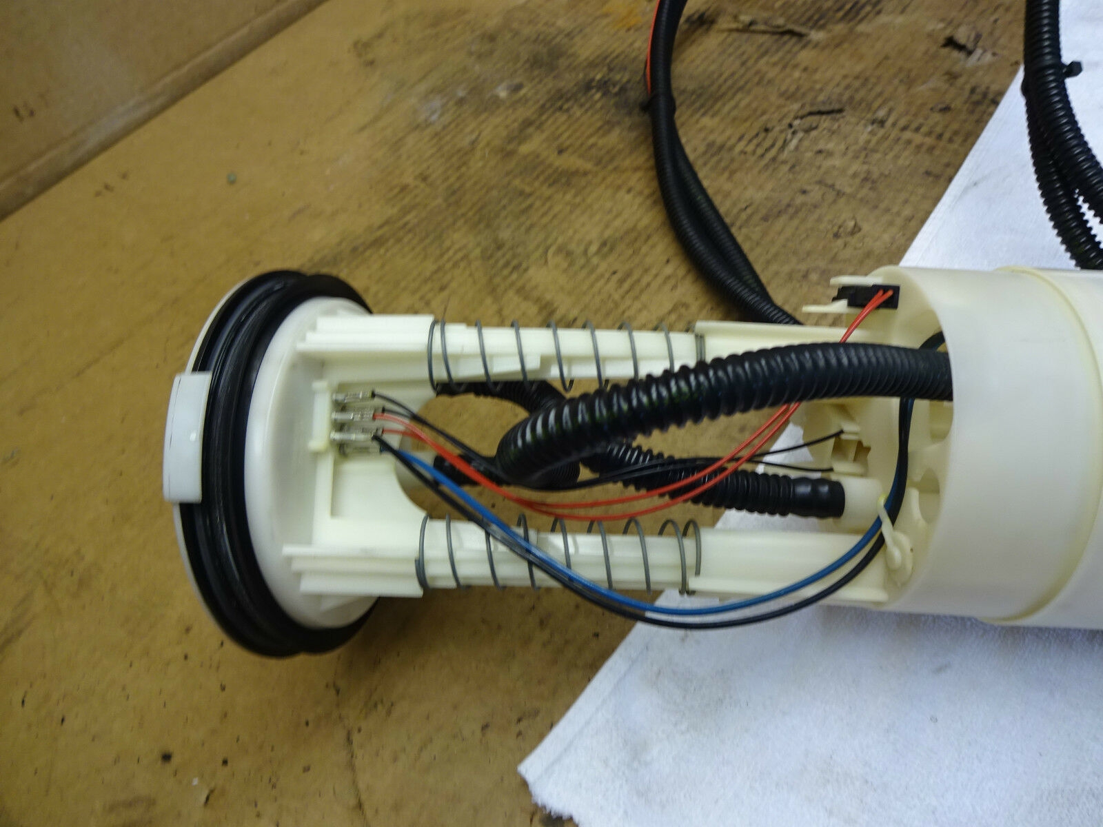 Range Rover L322 4.4 V8 Petrol Fuel Level Sender L322 4.4 V8 Fuel Sender