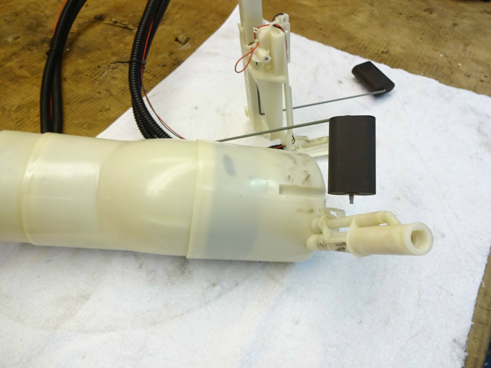 Range Rover L322 4.4 V8 Petrol Fuel Level Sender L322 4.4 V8 Fuel Sender