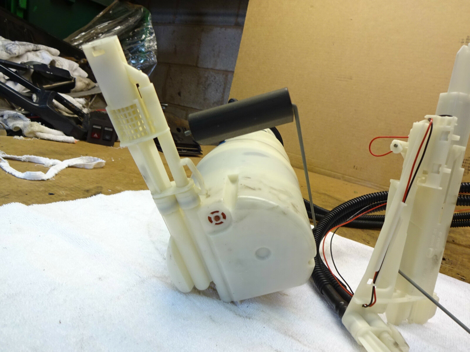 Range Rover L322 4.4 V8 Petrol Fuel Level Sender L322 4.4 V8 Fuel Sender