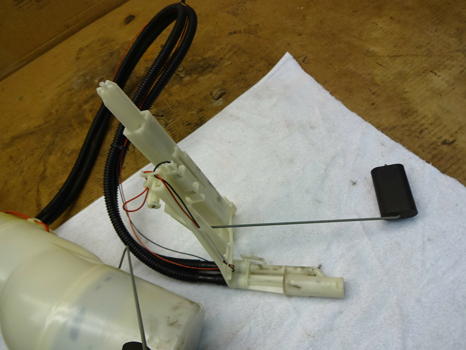 Range Rover L322 4.4 V8 Petrol Fuel Level Sender L322 4.4 V8 Fuel Sender