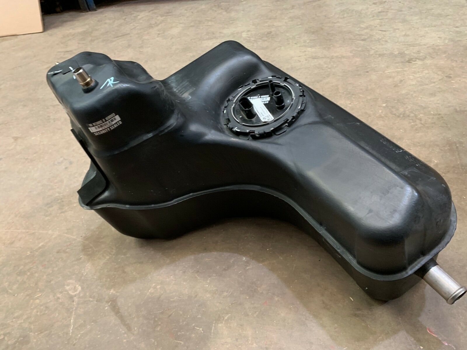 Huracan LP6104 Spyder COMPLETE LH FUEL TANK HURACAN PETROL