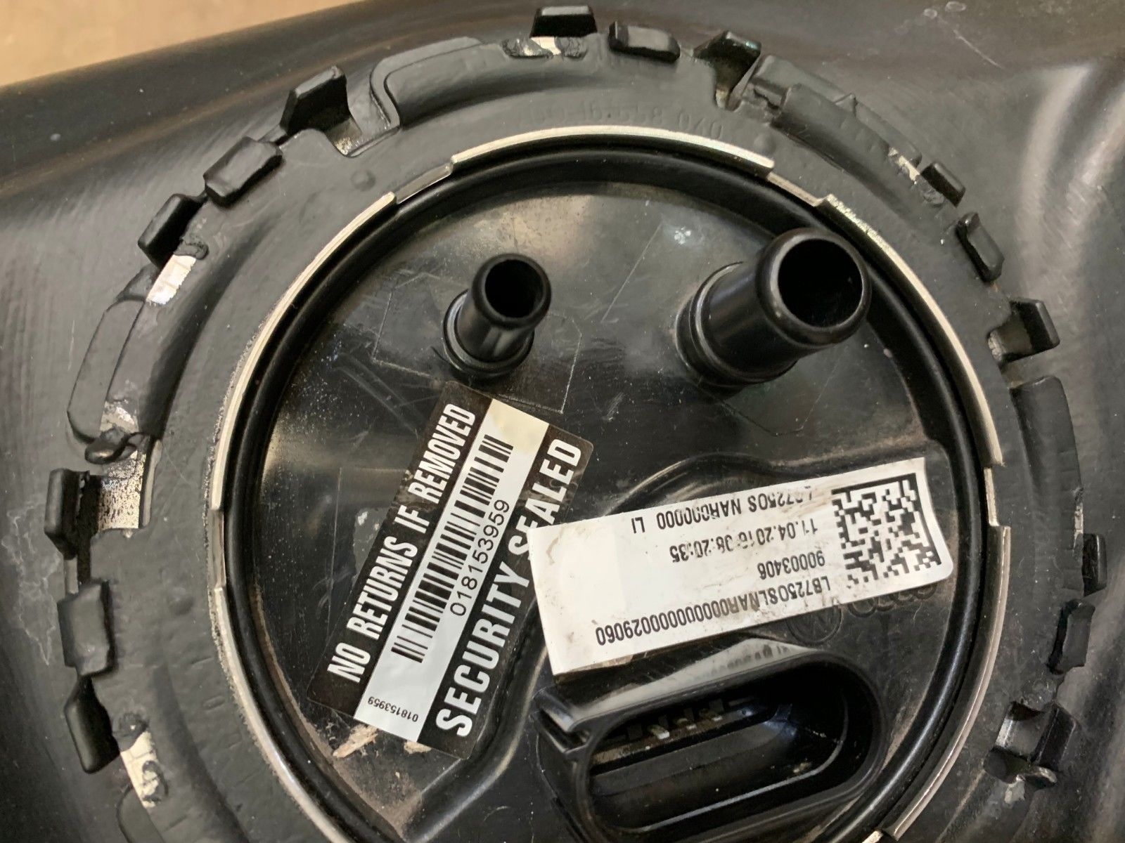 Huracan LP6104 Spyder COMPLETE LH FUEL TANK HURACAN PETROL