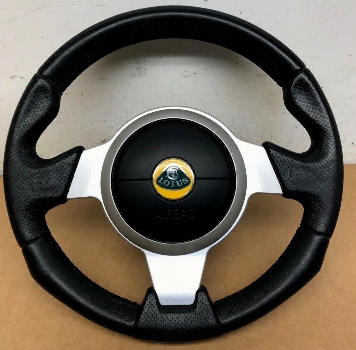 Momo Steering Wheel Hub Boss Kit Lotus Horn Elise A120u0175fs No Airbag