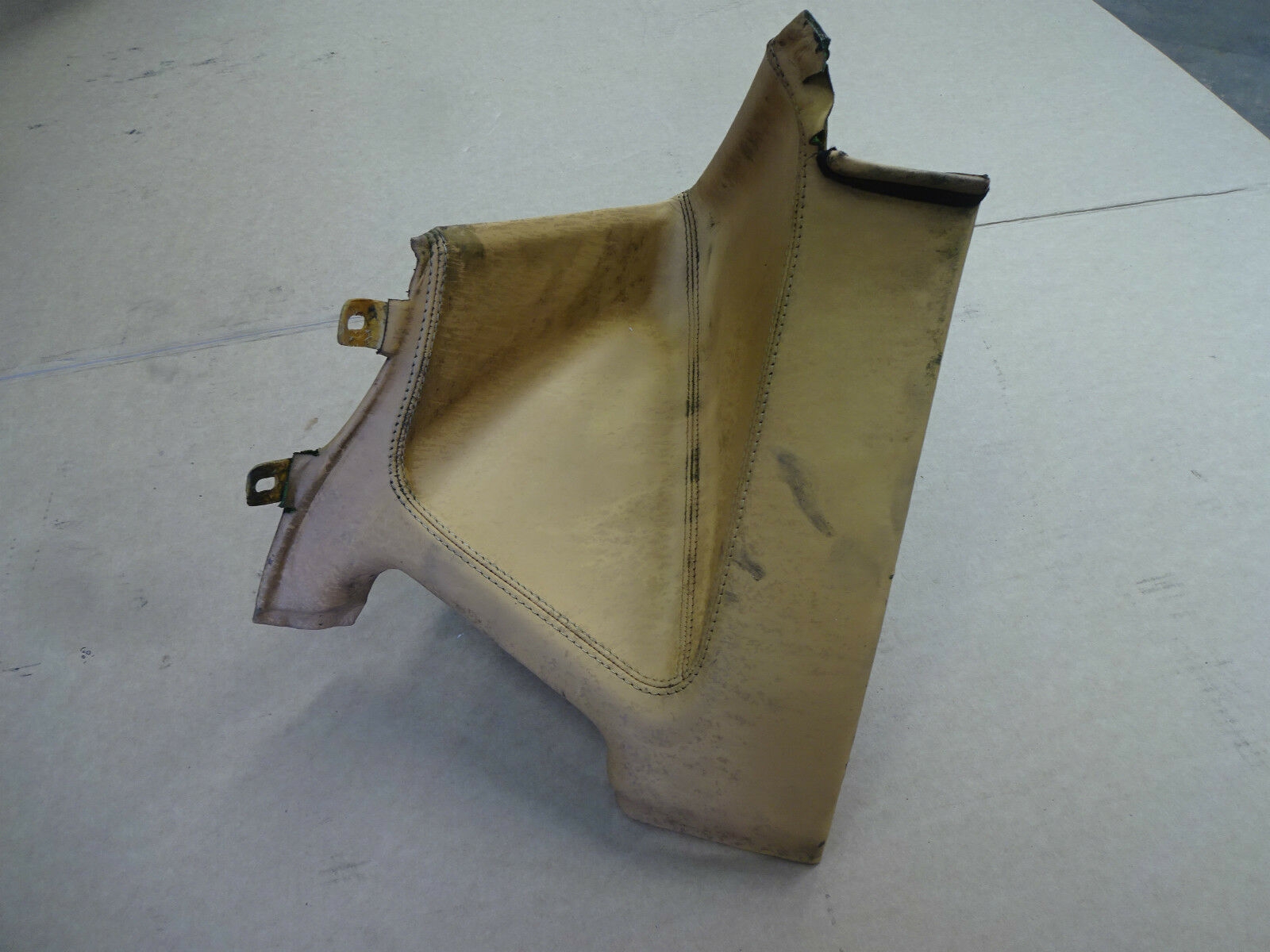 Ferrari 360 Leather Seat Belt Corner Piece N S Trim Panel Ferrari 360 Leather Seat Belt Corner Piece N S Trim Panel