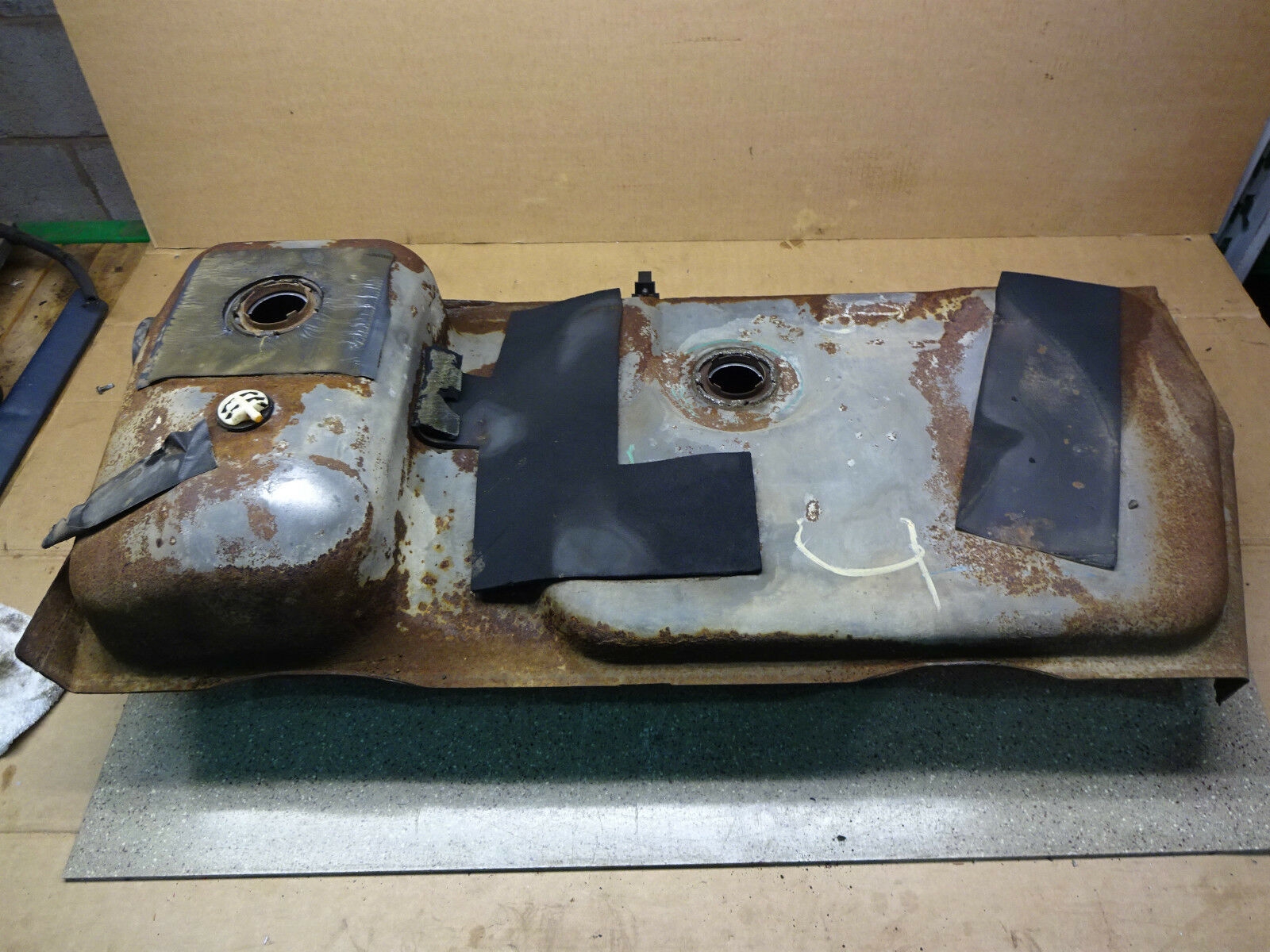 Ford Mustang 5.0 GT Fuel Tank SN95 Fuel Tank 1994 Mustang Gas Tank