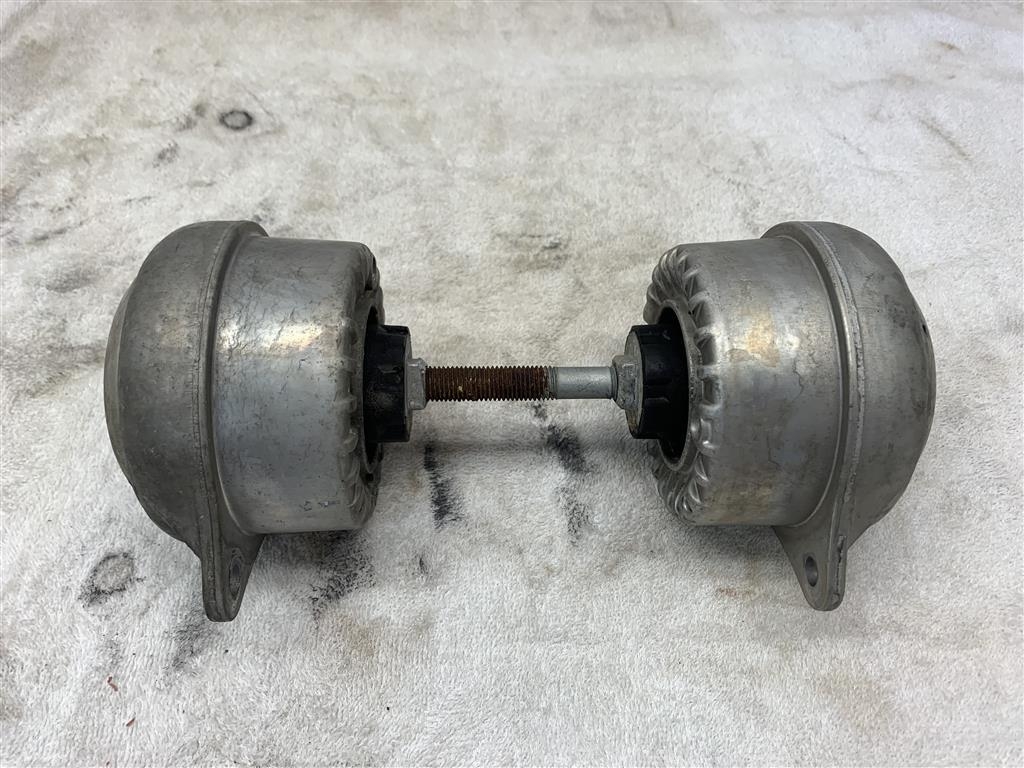 Porsche 996 Carrera Engine Mount Boxster 986 Gearbox Mount 99337504905