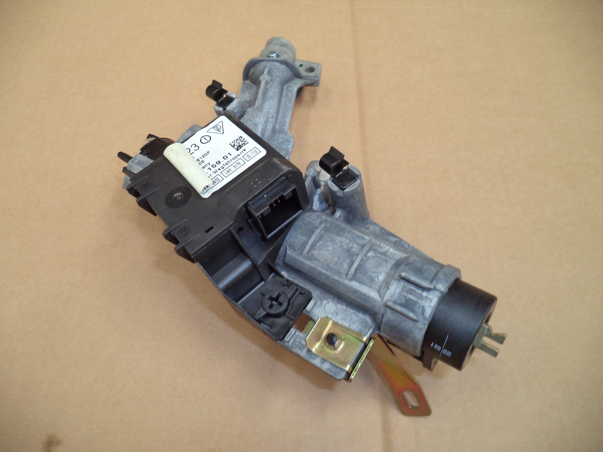 PORSCHE BOXSTER 986 996 IGNITION BARREL / LOCK & KEY V323SWT 99661815901