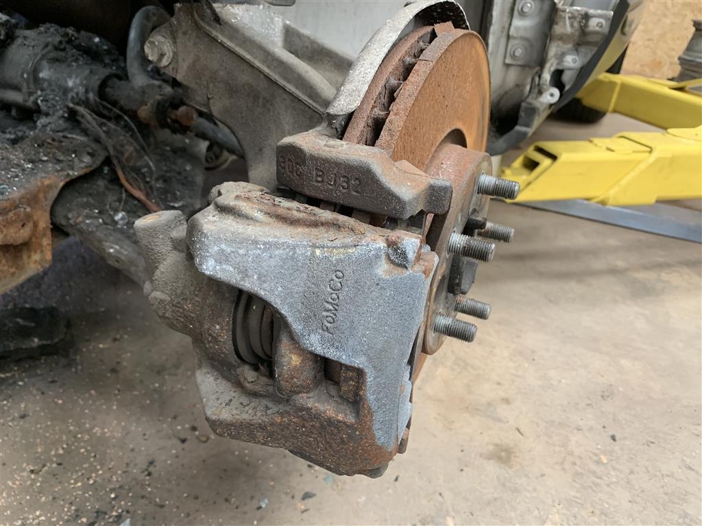 Range Rover Evoque Front Brake Caliper Left 2012 Diesel 2.2 EVOQUE