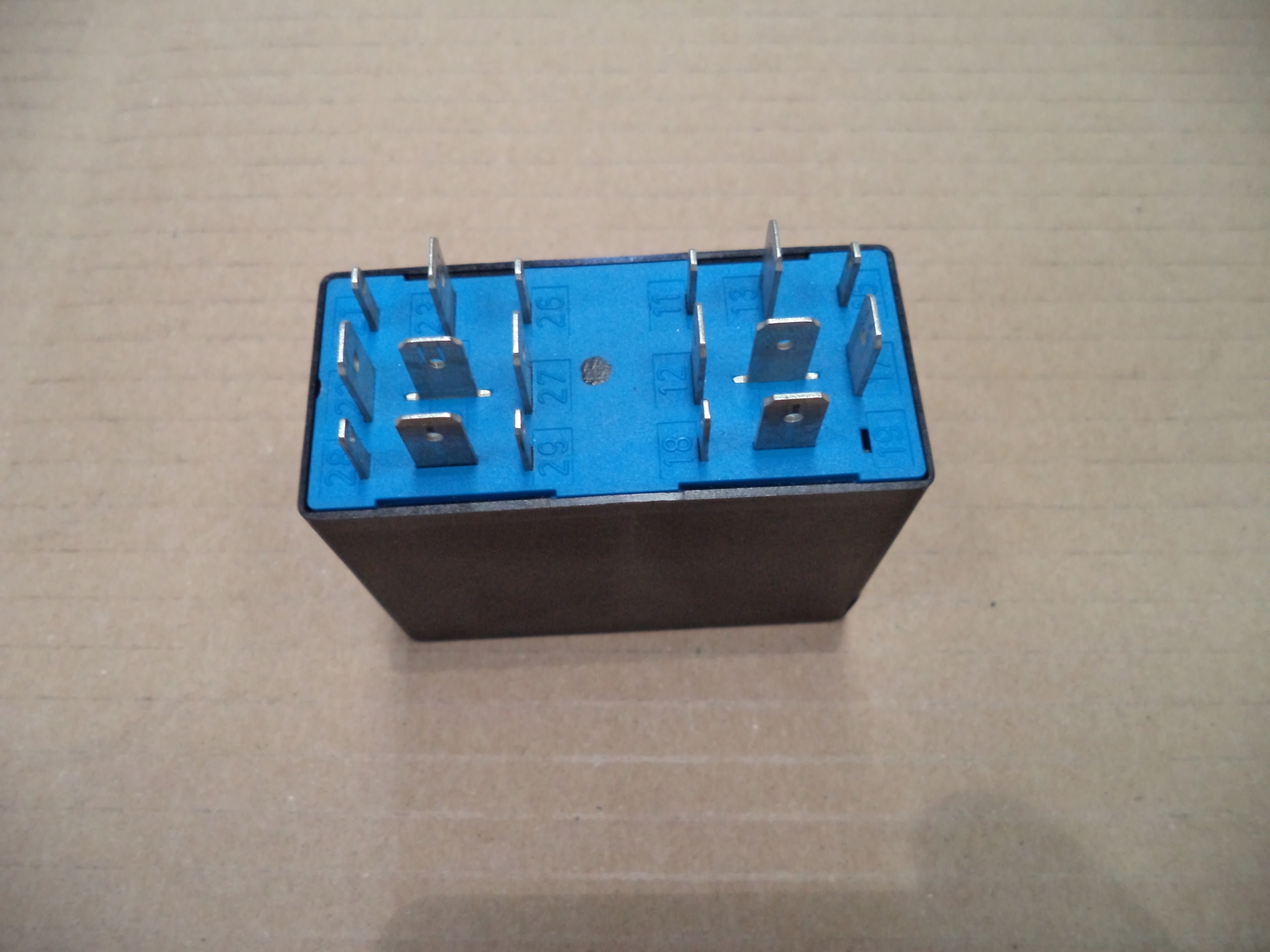 PORSCHE BOXSTER 986 CABRIOLET ROOF RELAY V323SWT 98661819900