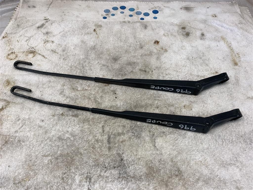 Porsche 996 Carrera Front Wiper Arms UK GB Right Hand Drive Spec