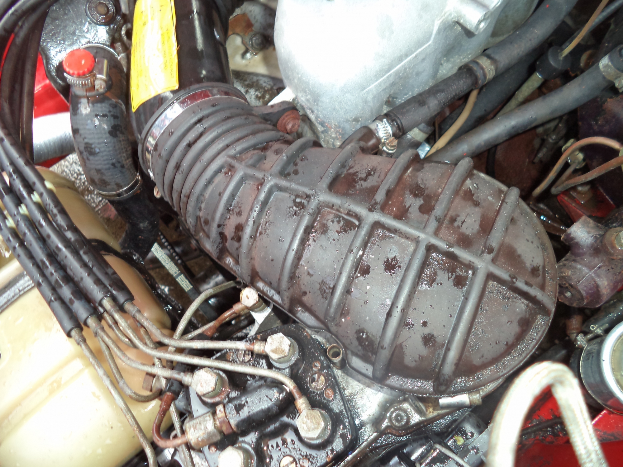 PORSCHE 924 FUEL DISTRIBUTOR METERING HEAD JEC836X 0438100005