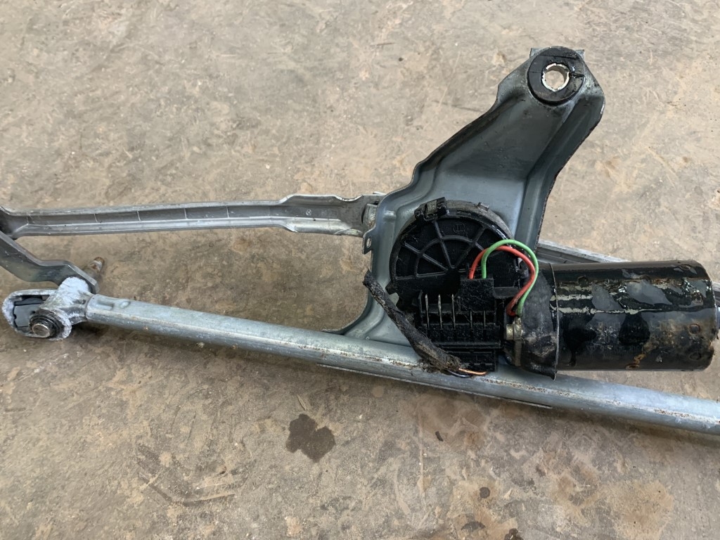 PORSCHE 987 WINDSCREEN WIPER RACK AND MOTOR 987 WIPER MOTOR