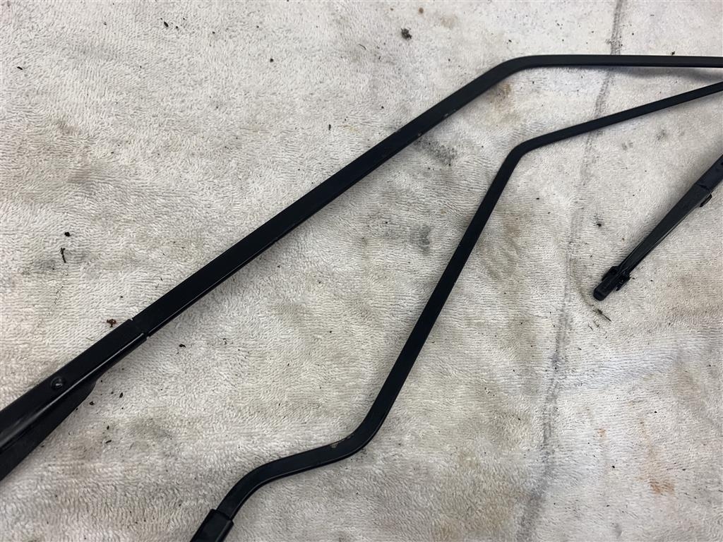 Porsche 928 Rear Wiper Arm 92862861005. A7PXR 92862861005