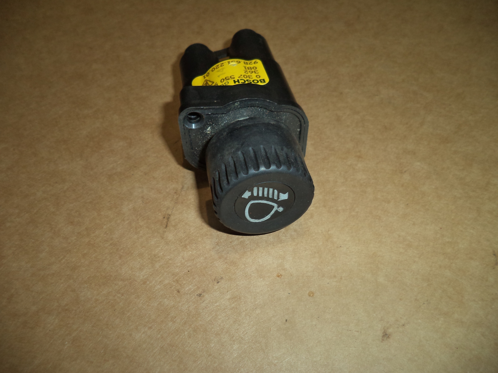 PORSCHE 928 S4 HEADLAMP LEVEL ADJUST A7PXR 92863122001