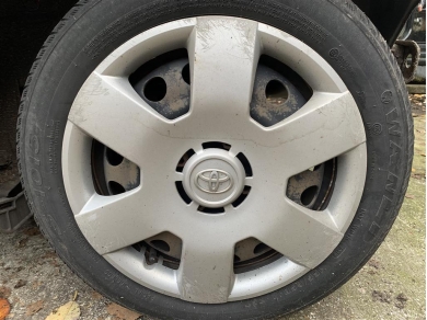 Toyota Aygo Wheel Trim Toyota Aygo 14 Wheel Trim Silver Wheel Trim Genuine