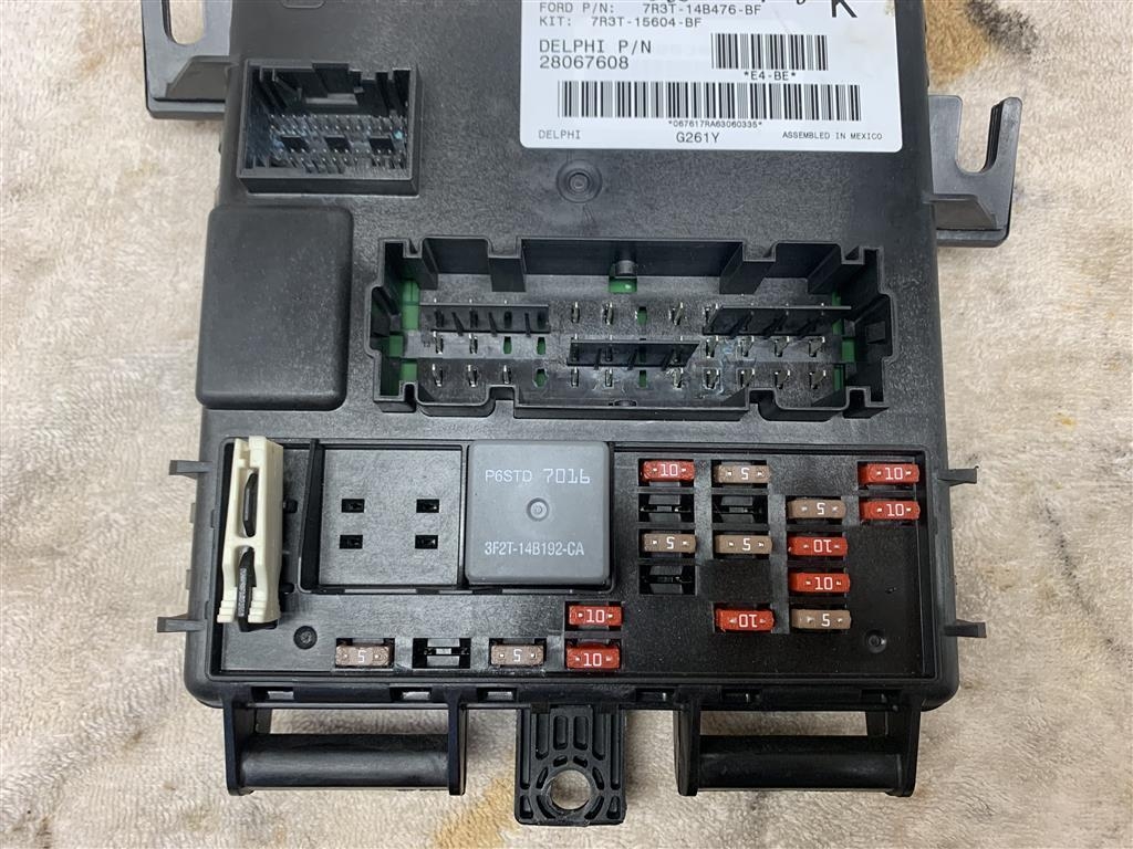 Ford Mustang Fuse Box Fuse Board 4.0 Litre V8 2007 Year S197 Mustang