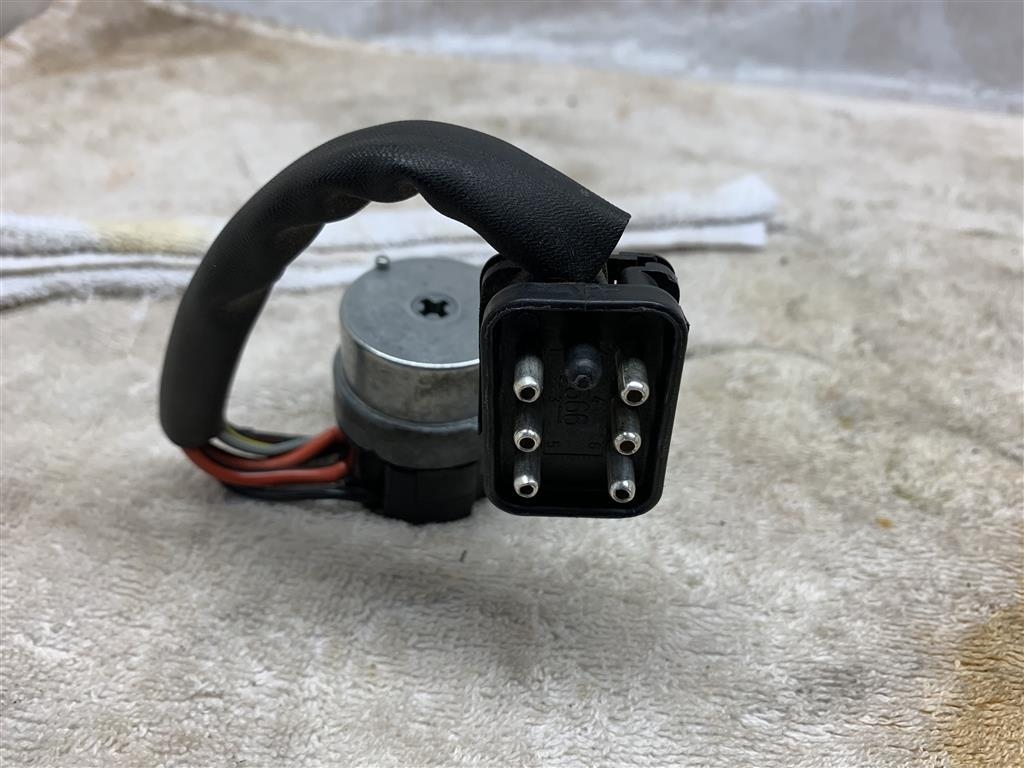 PORSCHE 968 IGNITION SWITCH 944 613 024 01 94461302401