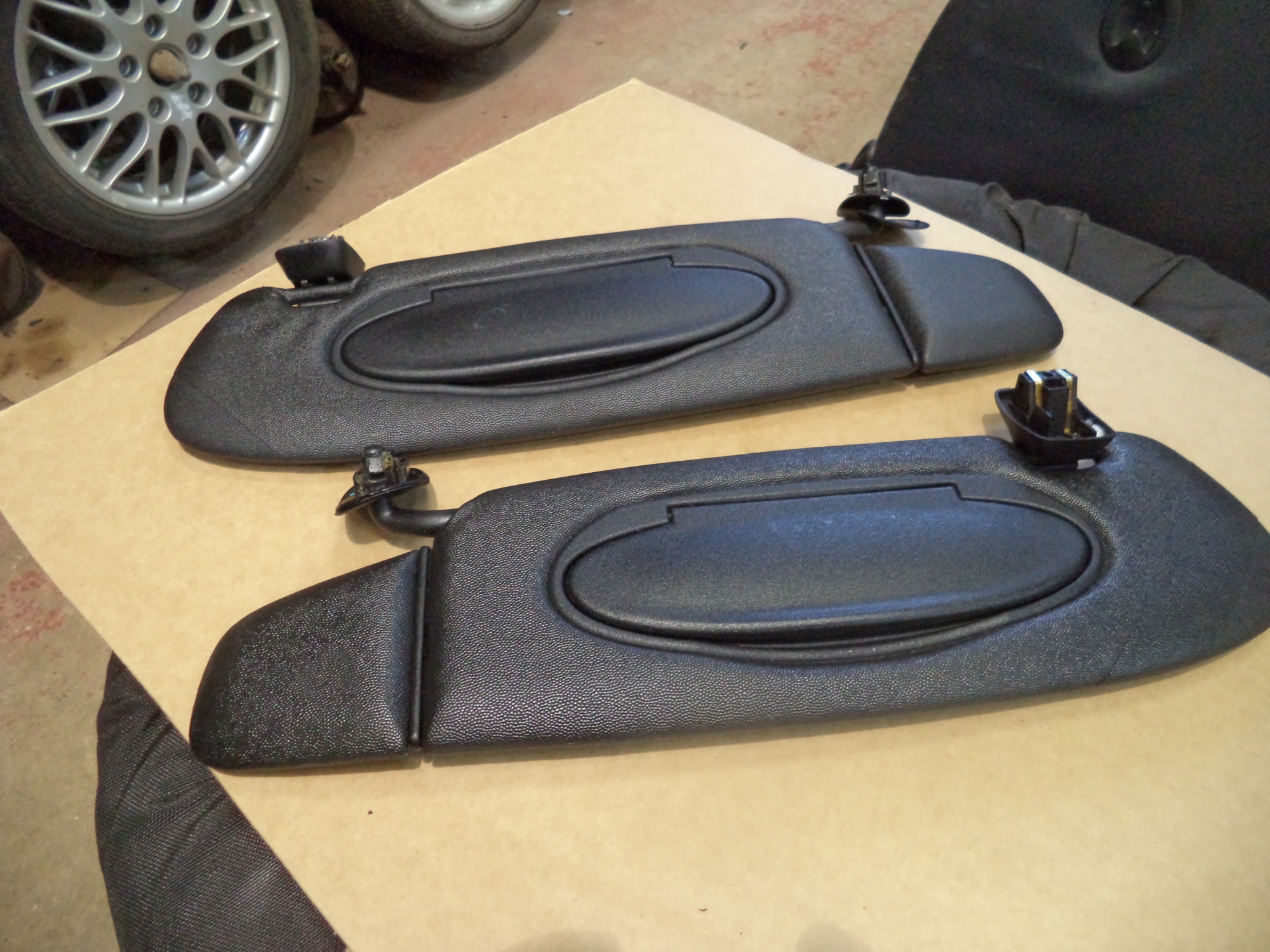 PORSCHE 996 CARRERA COUPE SUN VISORS S737TJX (8858) 99673103106