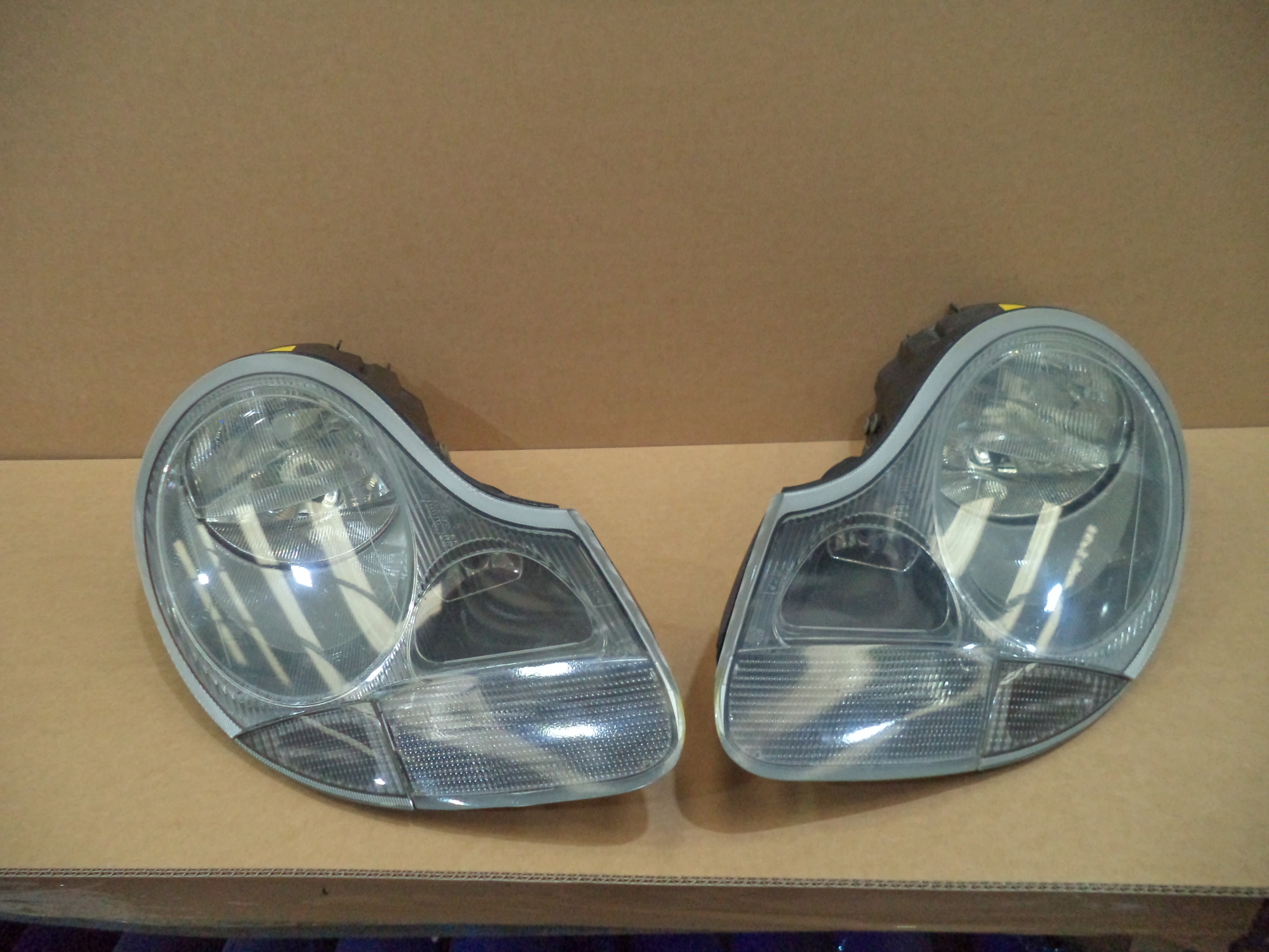 PORSCHE BOXSTER 986 FRONT CLEAR HEADLIGHTS DK53WWM 98663113117