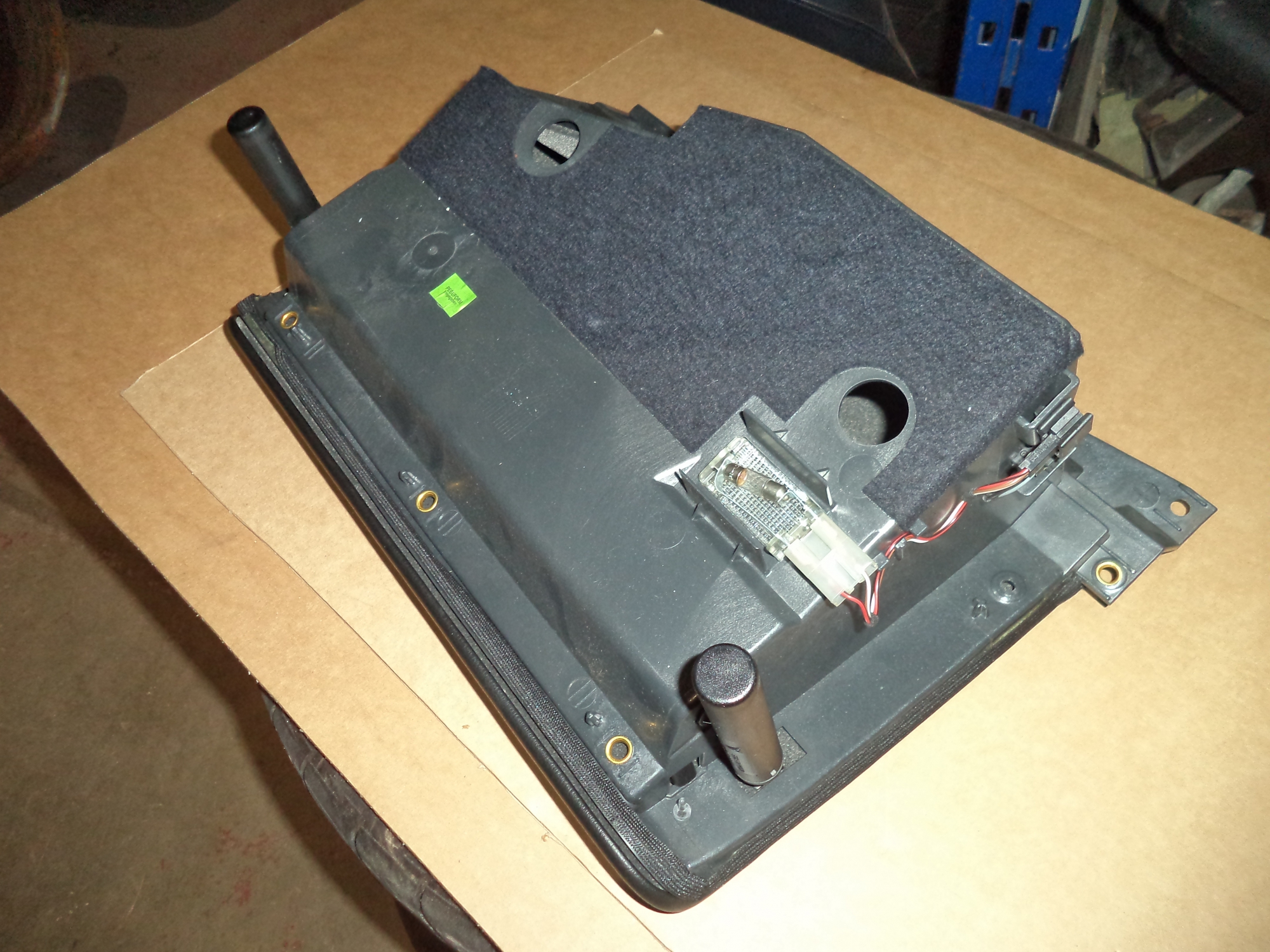 PORSCHE BOXSTER & 996 GLOVE BOX AND HANDLE IN BLACK DK53WWM