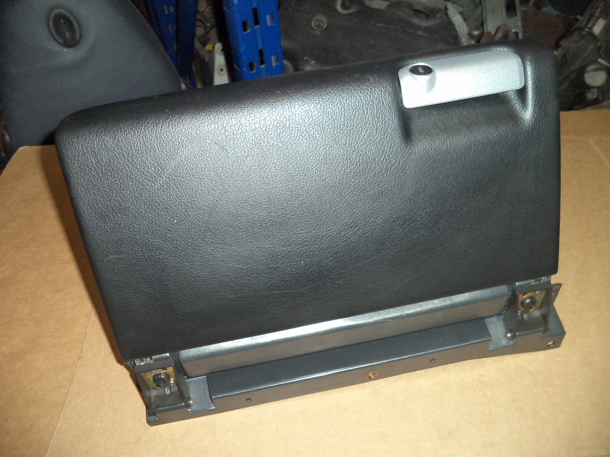 PORSCHE BOXSTER & 996 GLOVE BOX AND HANDLE IN BLACK DK53WWM