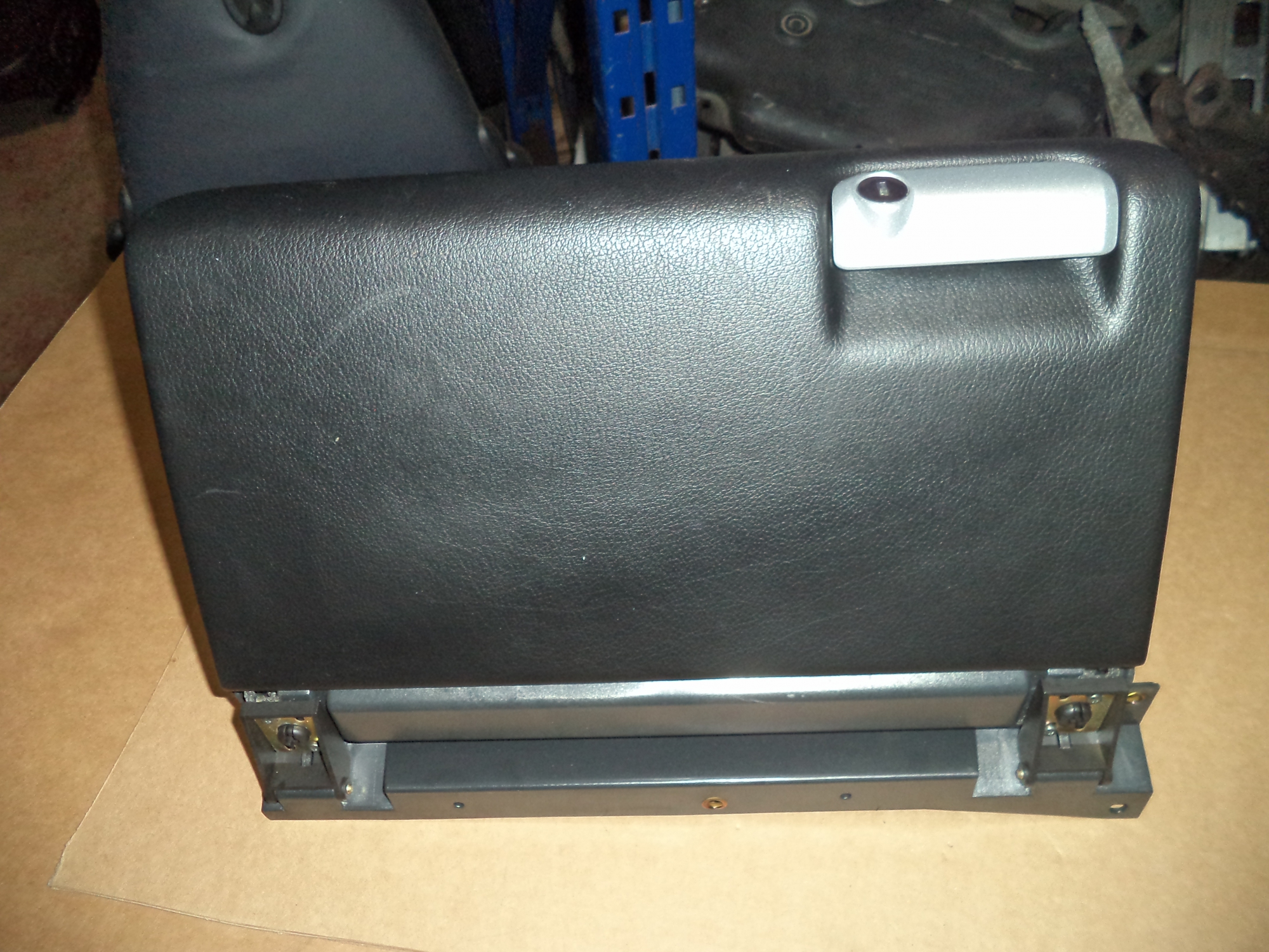 PORSCHE BOXSTER & 996 GLOVE BOX AND HANDLE IN BLACK DK53WWM