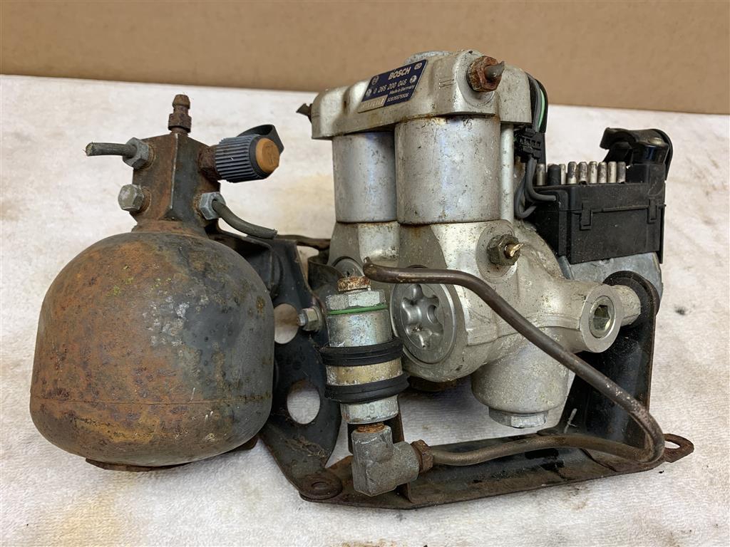 Porsche 964 ABS Pump Spare Parts Porsche 928 ABS Pump Spare Parts