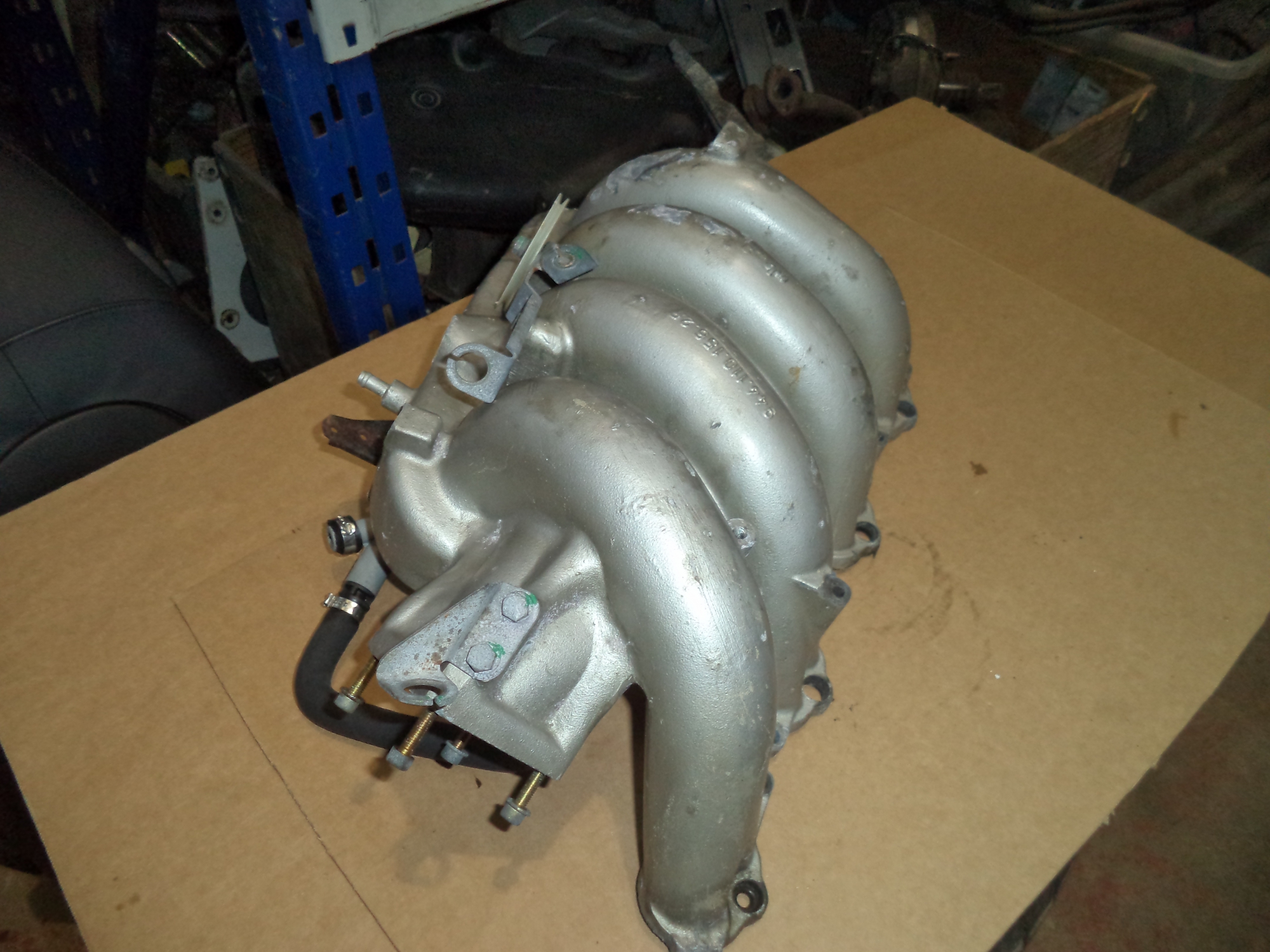 PORSCHE 944 2.5 S 16v INTAKE MANIFOLD KTA508 9441101562R