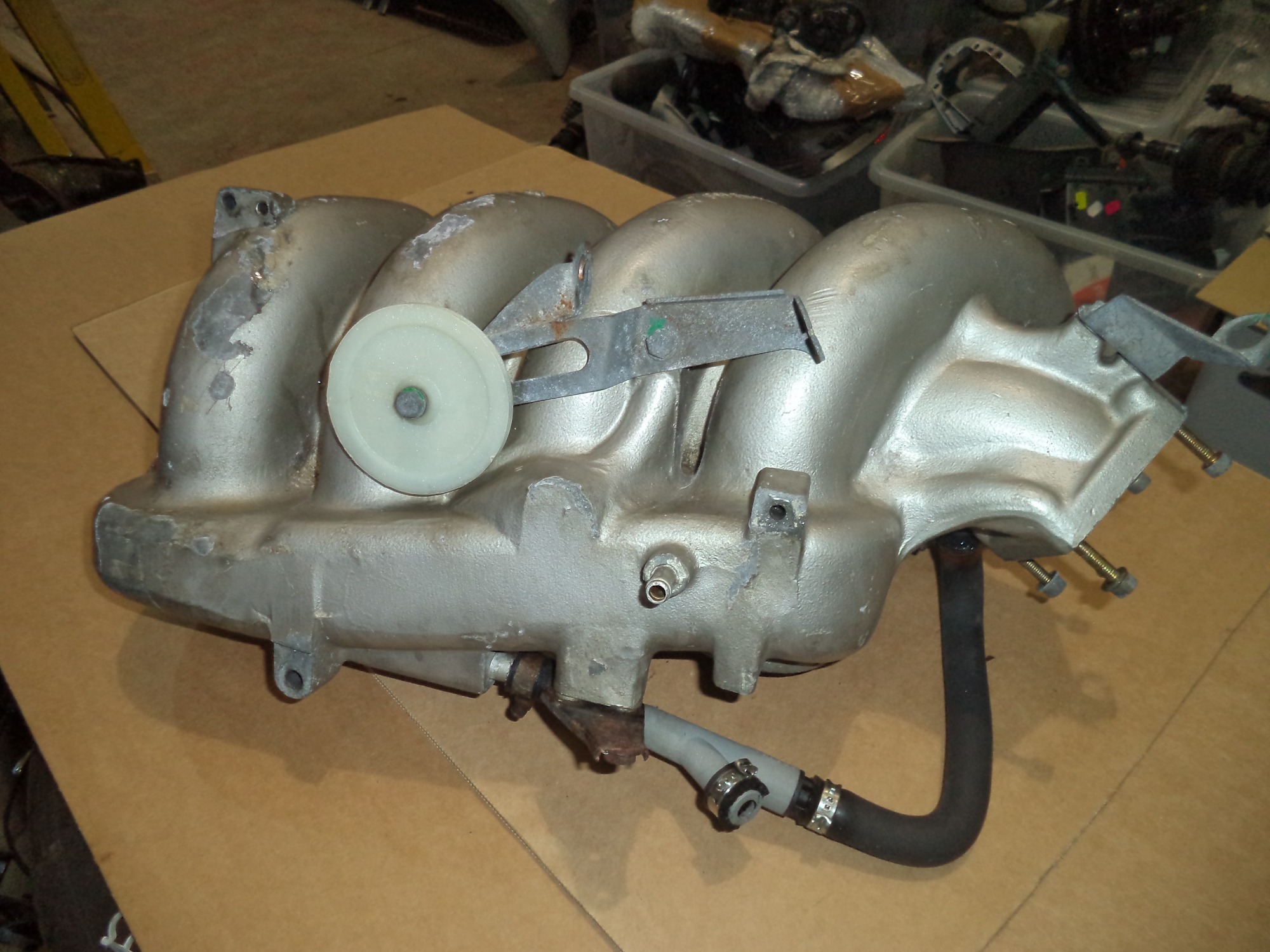 PORSCHE 944 2.5 S 16v INTAKE MANIFOLD KTA508 9441101562R