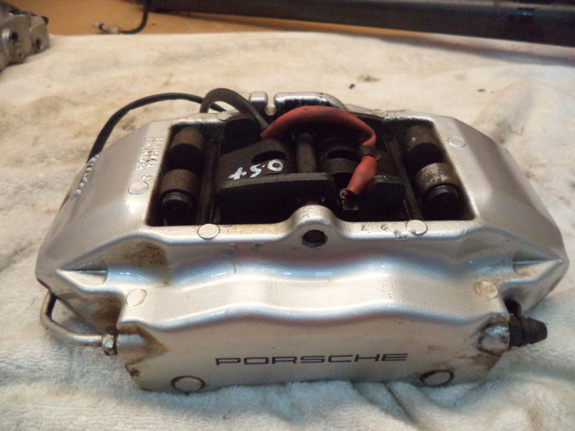 PORSCHE 911 996 C4 FRONT CALIPERS 996.351.425 996.351.426 T308 BAP