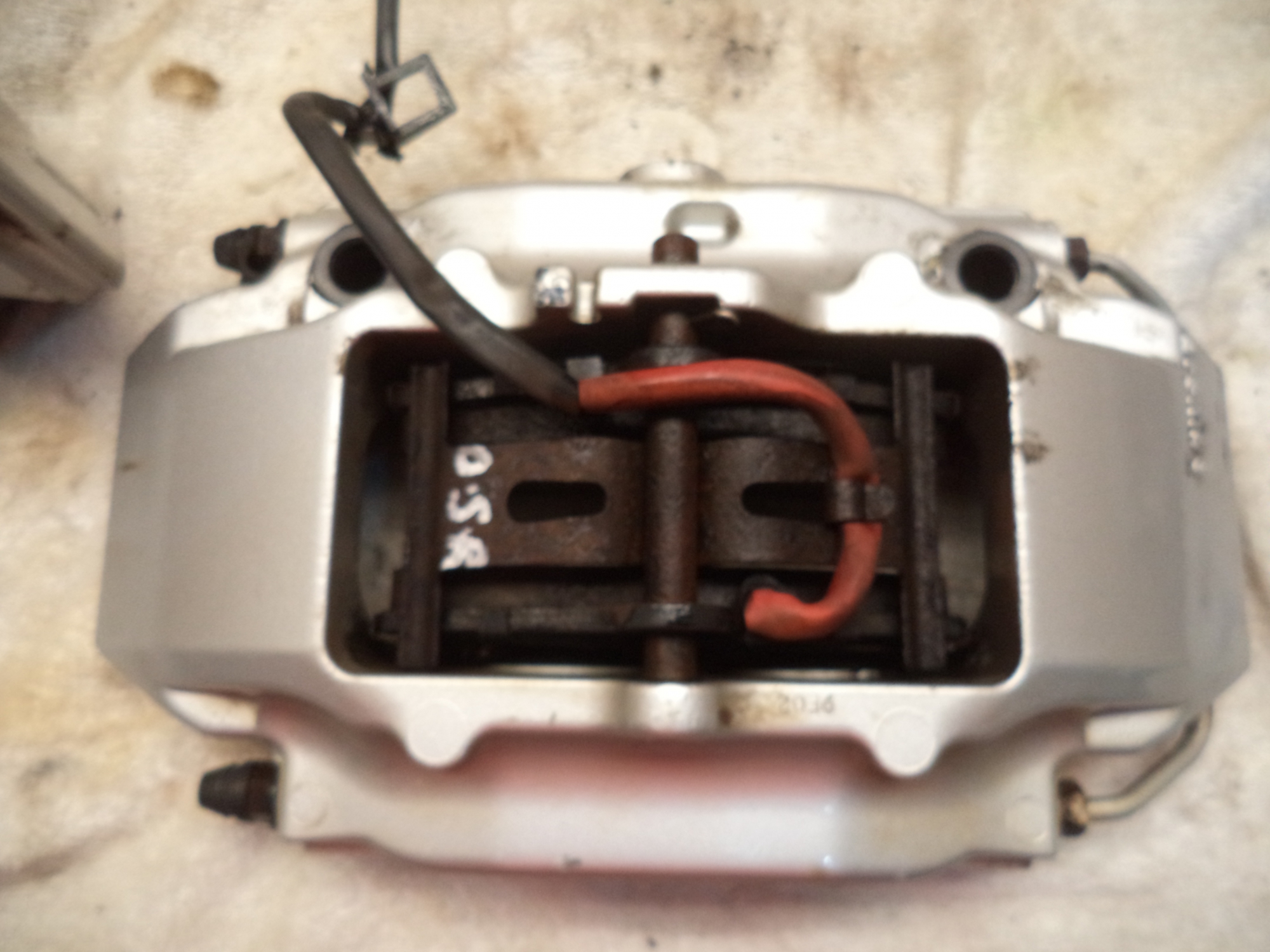 PORSCHE 911 996 C4 REAR BRAKE CALIPERS 996.352.421 996.352.422 T308 BAP