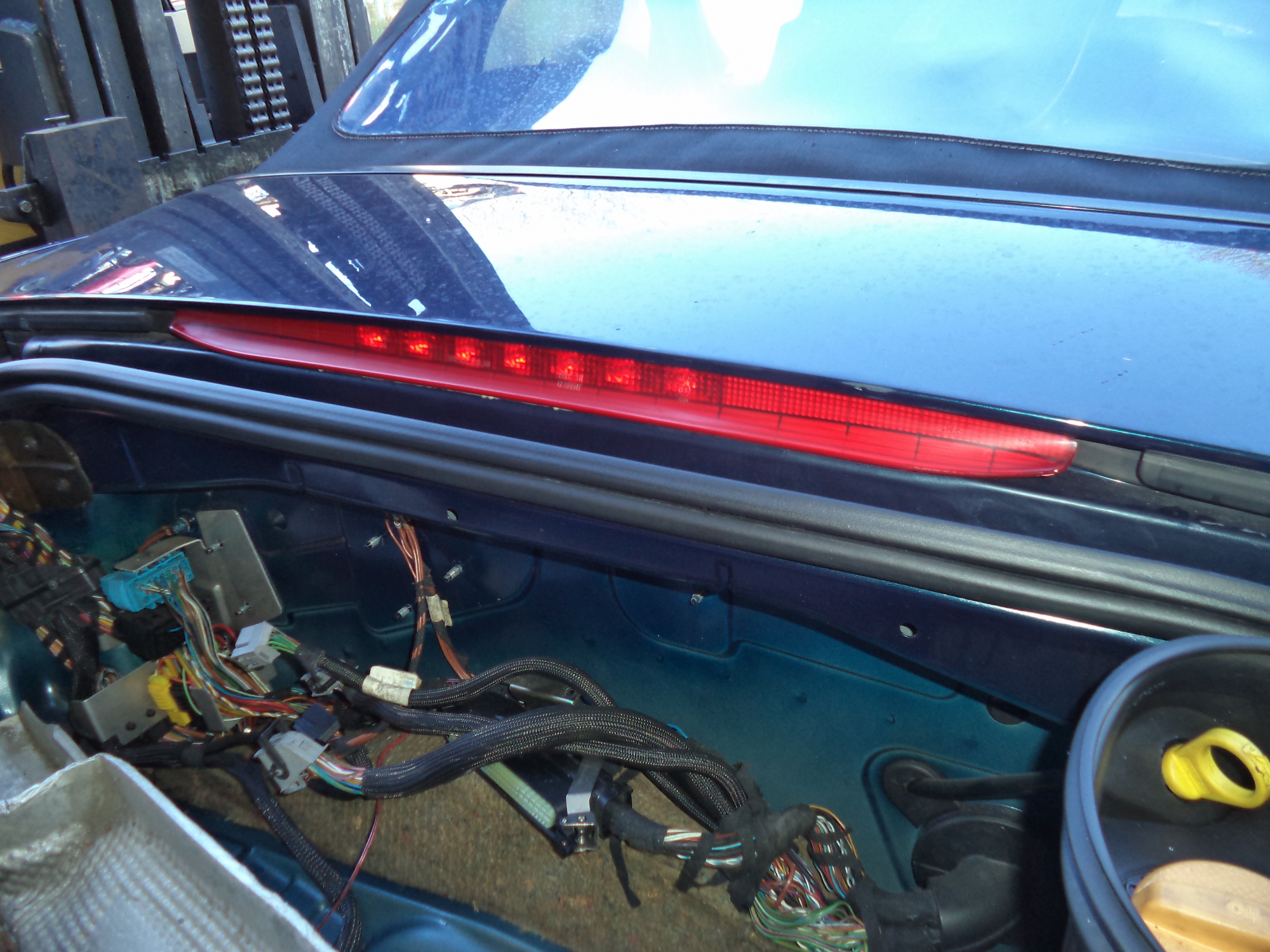 PORSCHE BOXSTER 986 THIRD BRAKE LIGHT HIGH LEVEL BRAKE LIGHT W396CVX