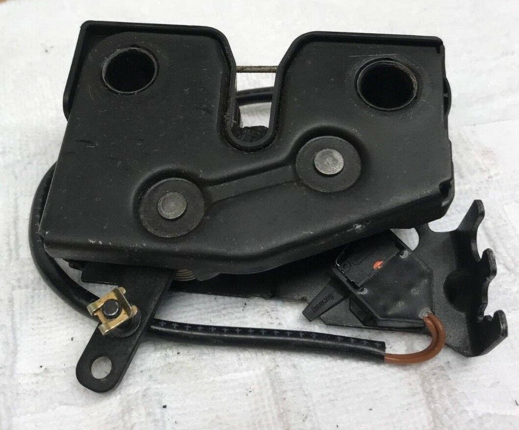 2005 2006 2007 2008 Porsche Boxster Boot Latch Lock Clasp 98751205301