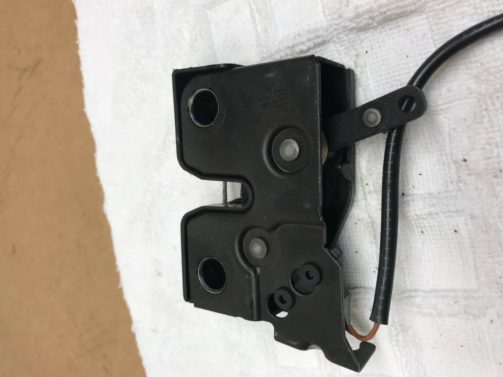 2005 2006 2007 2008 Porsche Boxster Boot Latch Lock Clasp 98751205301