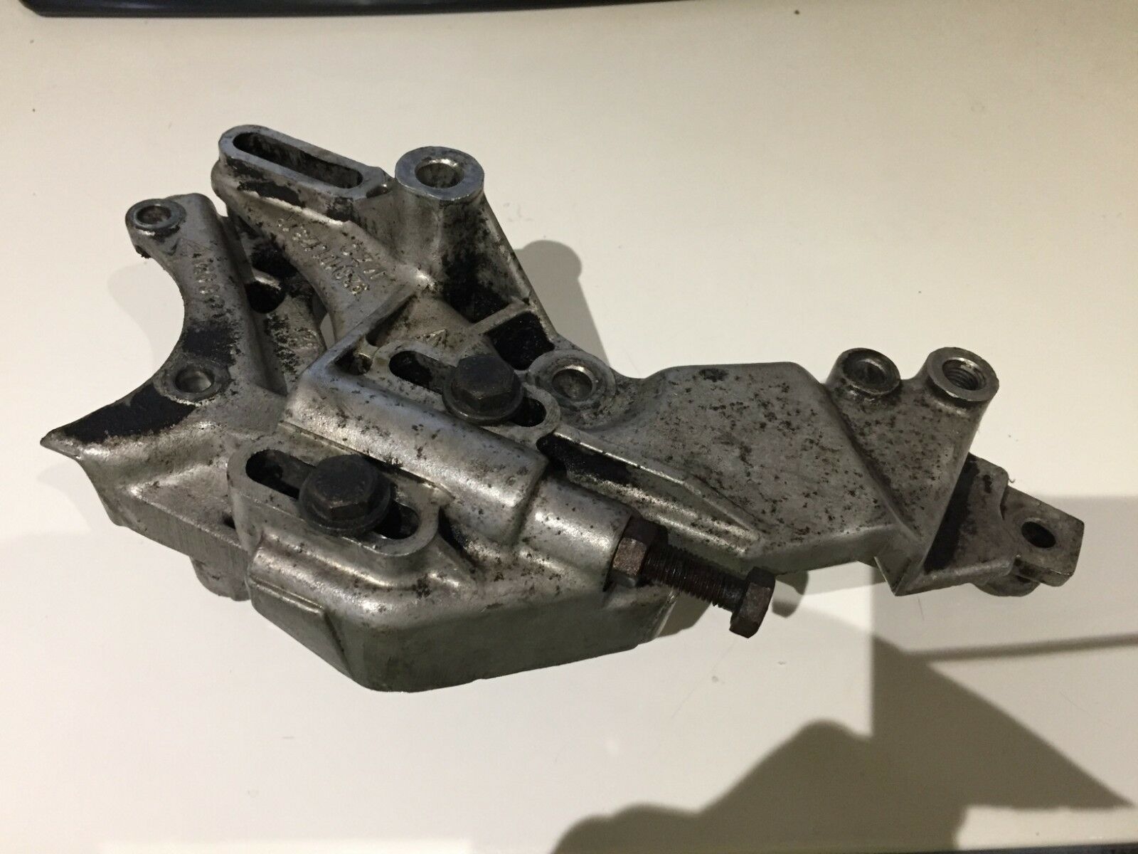 Porsche 928 Power Steering Pump Bracket Porsche 928 Power steering